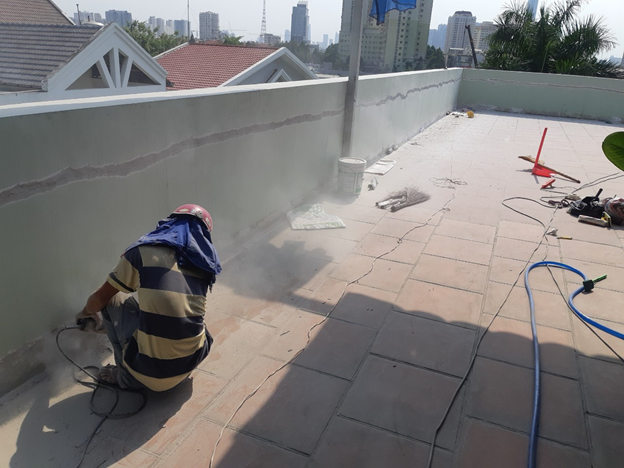 Thao tác vệ sinh chuẩn bị cho giai đoạn chống thấm
